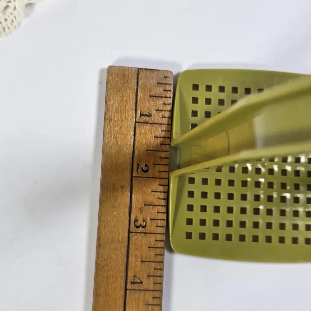 Vintage Tupperware Pickle Keeper Lifter Avocado Green Replacement Part 1331-4